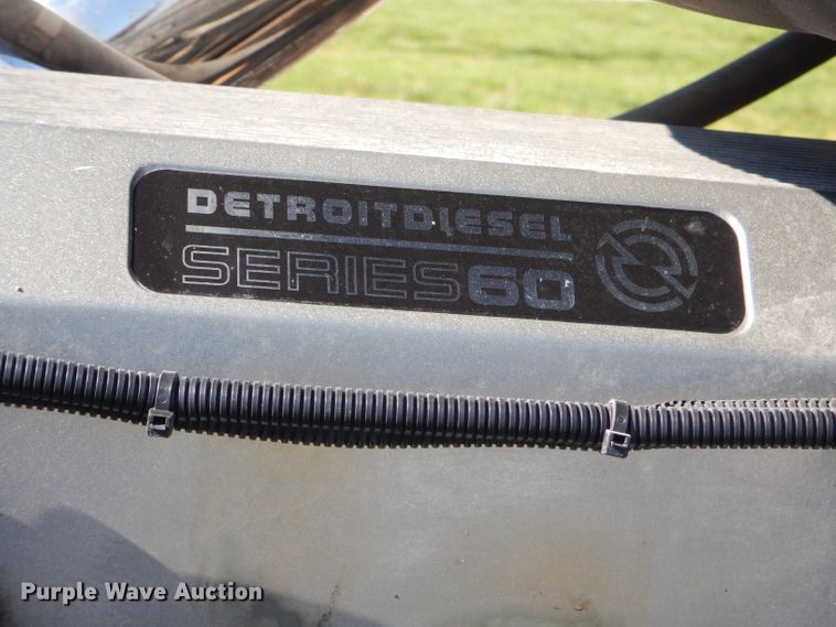 image for item GN9339 2014 Peterbilt 389 semi truck