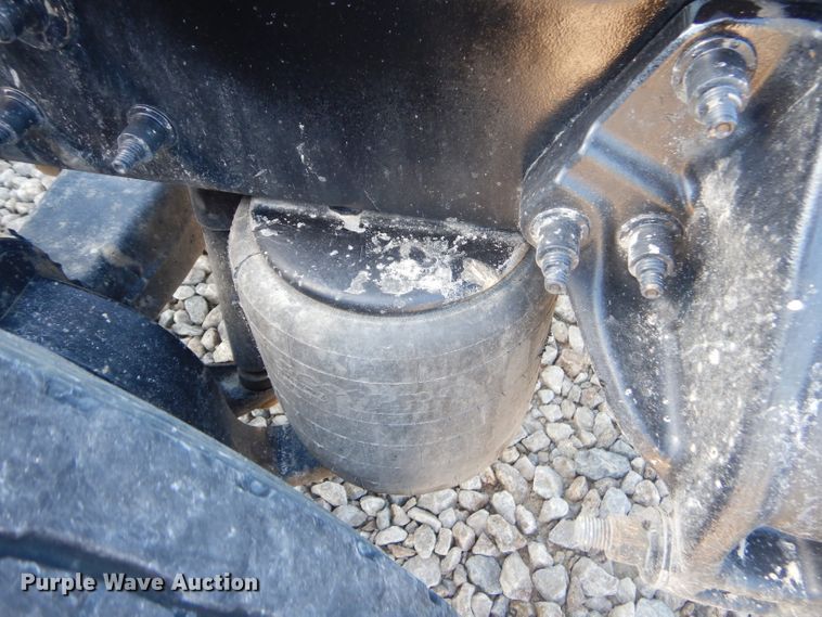 image for item GN9339 2014 Peterbilt 389 semi truck