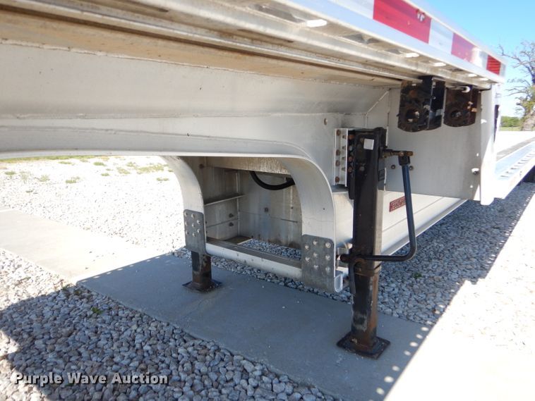 image for item GN9340 2015 Fontaine HAR52D22RSA drop deck trailer