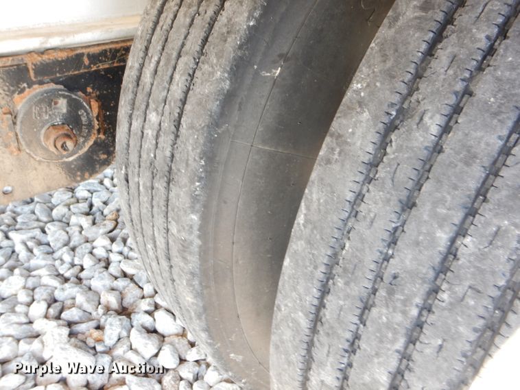 image for item GN9340 2015 Fontaine HAR52D22RSA drop deck trailer