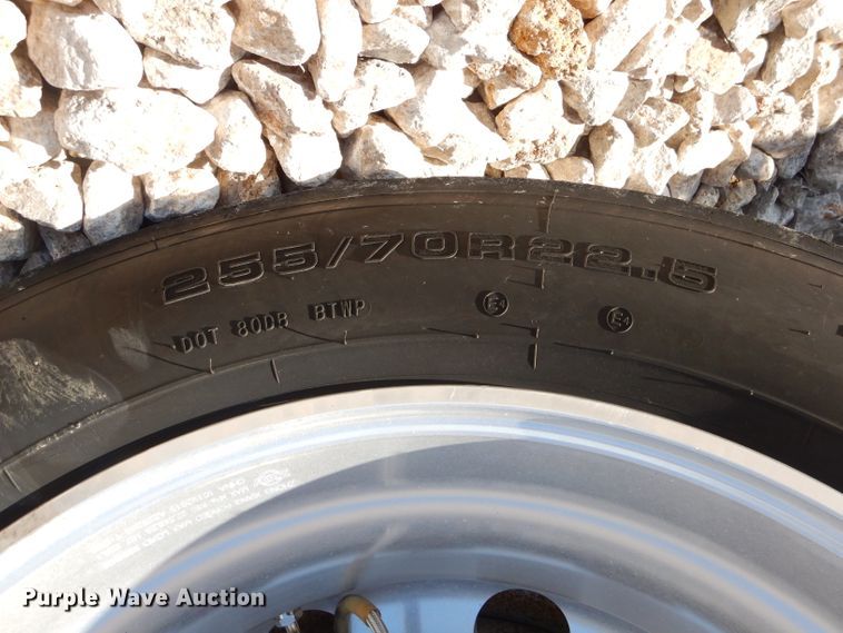 image for item GN9340 2015 Fontaine HAR52D22RSA drop deck trailer