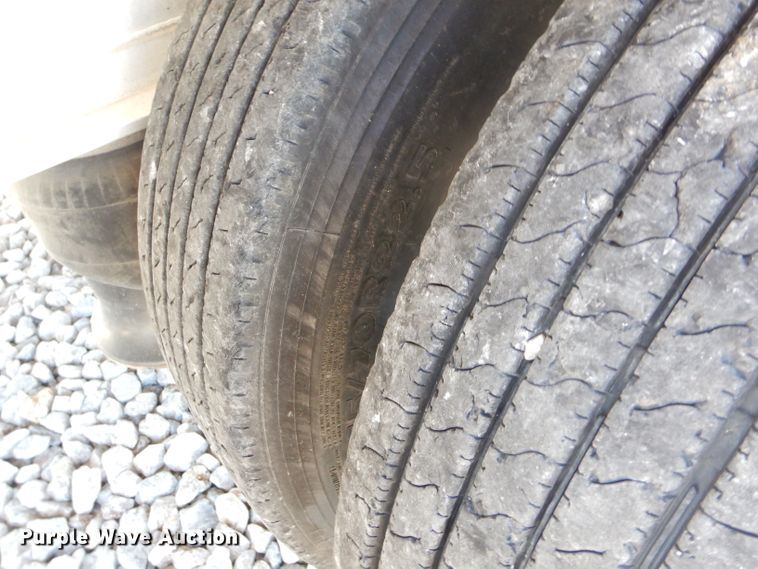 image for item GN9340 2015 Fontaine HAR52D22RSA drop deck trailer