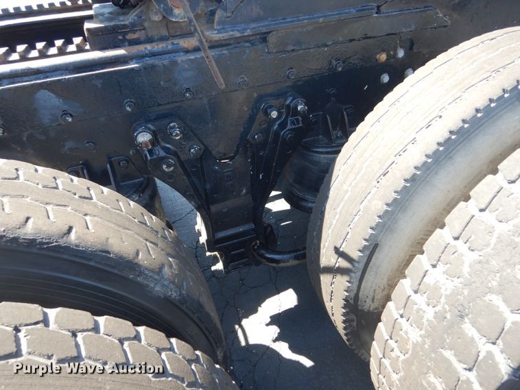 image for item GW9820 1991 Kenworth T800 semi truck