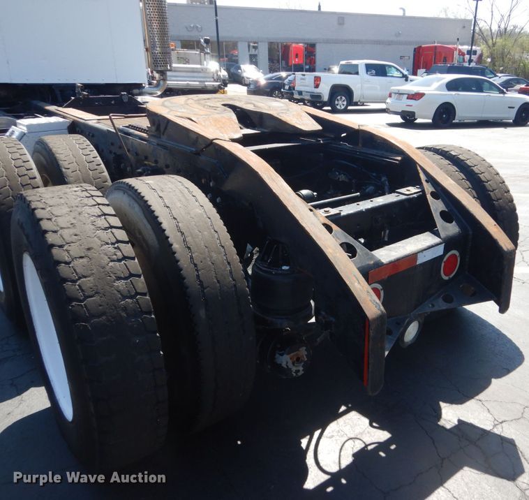 image for item GW9820 1991 Kenworth T800 semi truck