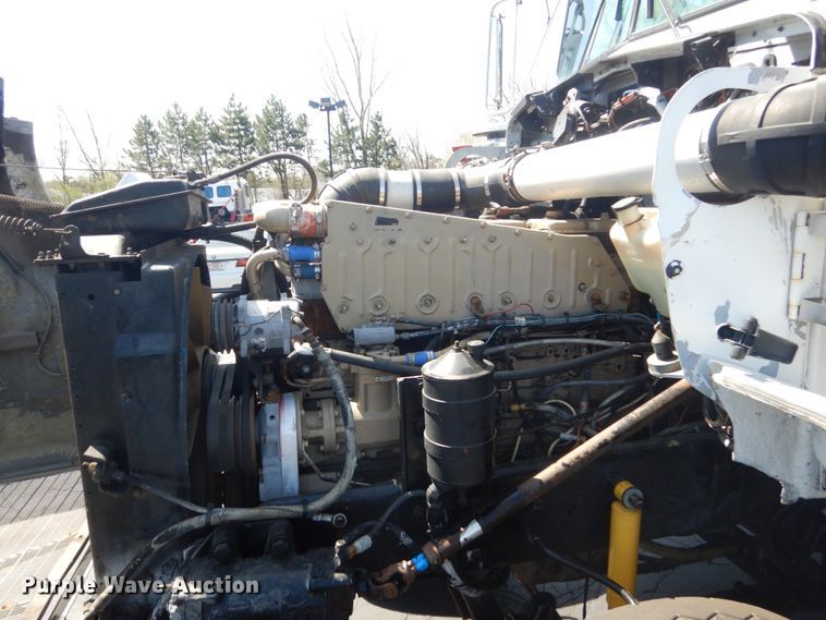 image for item GW9820 1991 Kenworth T800 semi truck