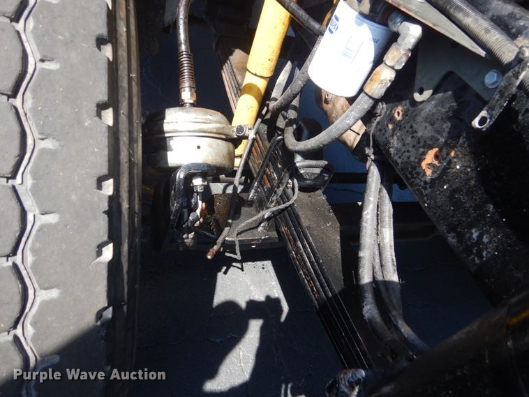 image for item GW9820 1991 Kenworth T800 semi truck