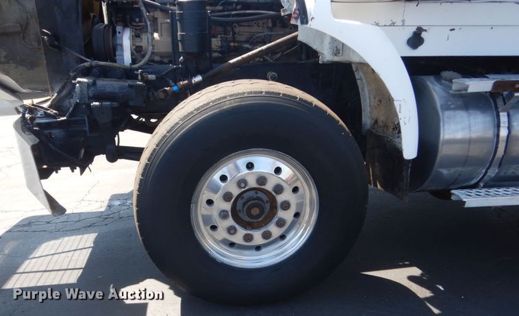 image for item GW9820 1991 Kenworth T800 semi truck