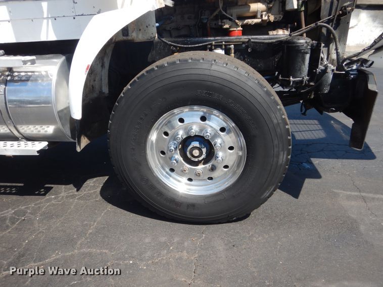 image for item GW9820 1991 Kenworth T800 semi truck