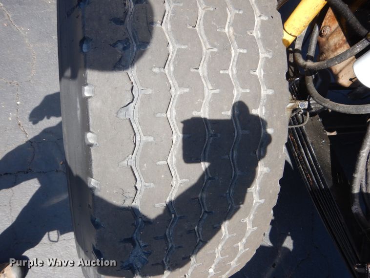 image for item GW9820 1991 Kenworth T800 semi truck