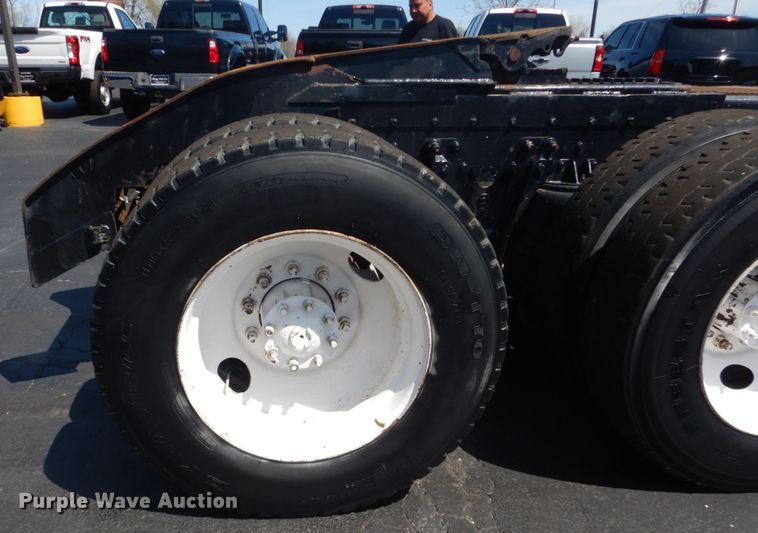 image for item GW9820 1991 Kenworth T800 semi truck