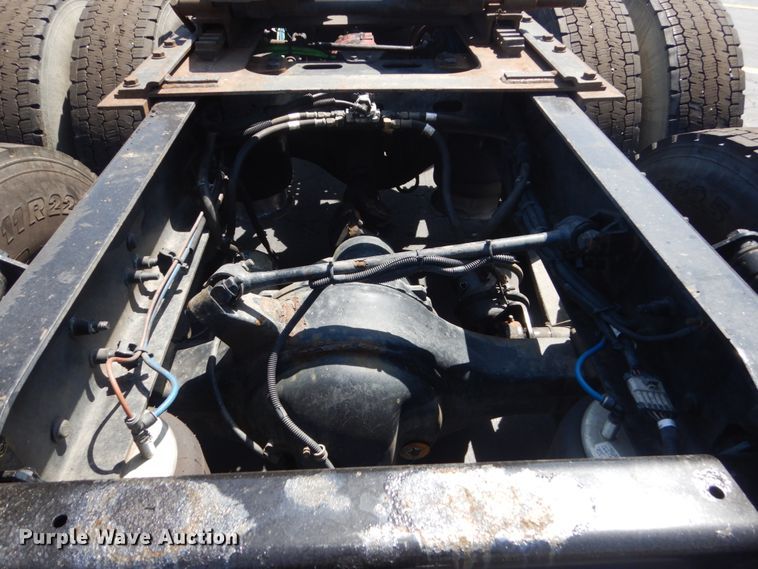 image for item GW9821 2014 Freightliner Coronado glider kit semi truck