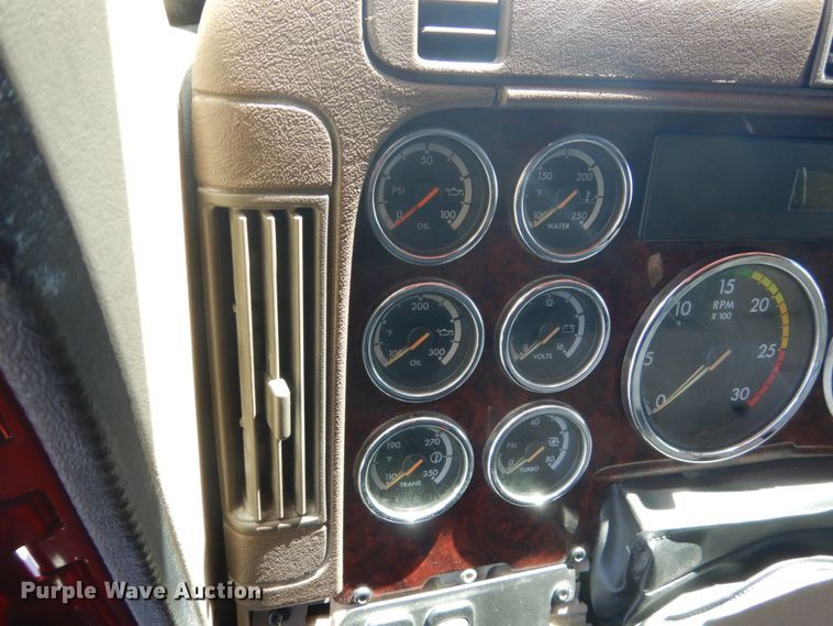 image for item GW9821 2014 Freightliner Coronado glider kit semi truck