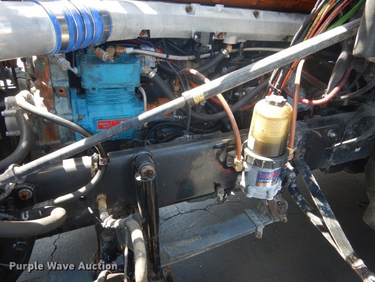 image for item GW9821 2014 Freightliner Coronado glider kit semi truck