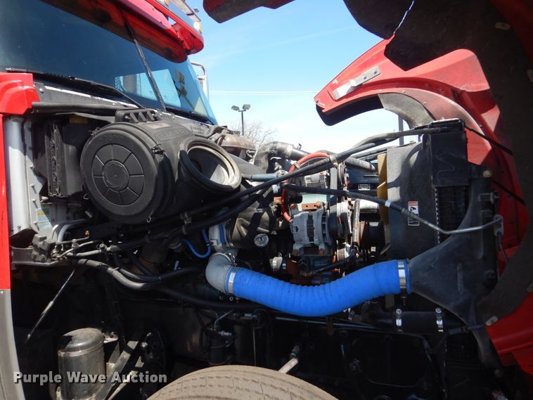 image for item GW9821 2014 Freightliner Coronado glider kit semi truck