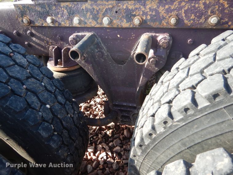 image for item GW9860 1990 Kenworth W900 semi truck