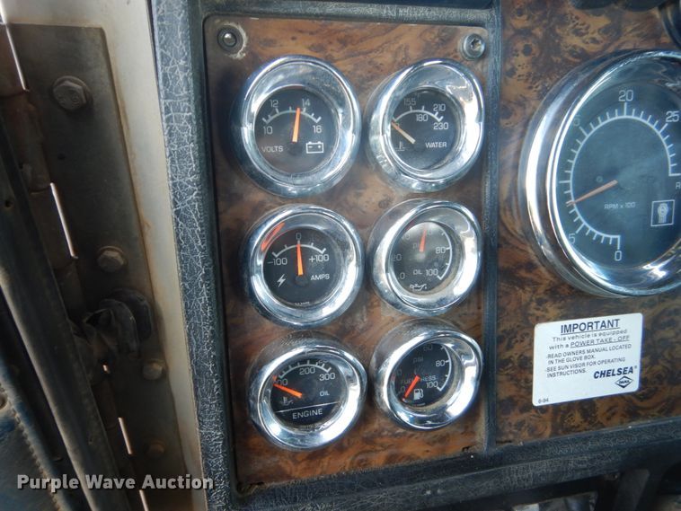 image for item GW9860 1990 Kenworth W900 semi truck