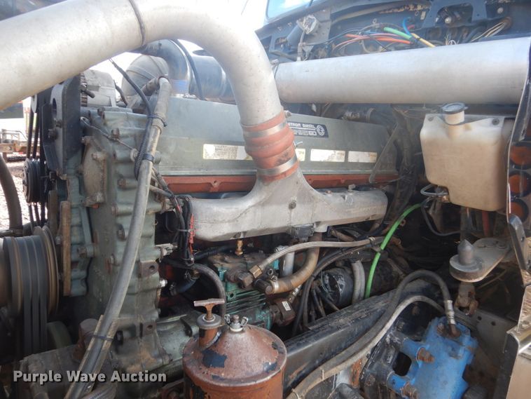 image for item GW9860 1990 Kenworth W900 semi truck