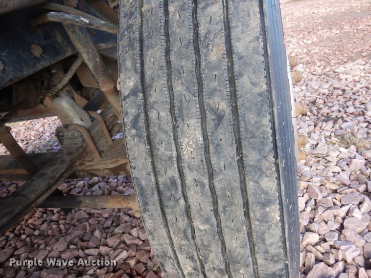 image for item GW9860 1990 Kenworth W900 semi truck