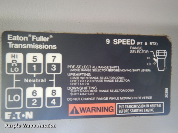 image for item GY9211 1996 Freightliner FL112  flatbed truck