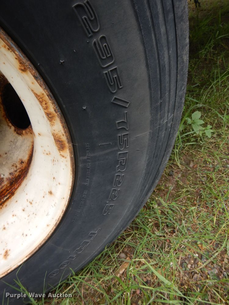 image for item HA9166 2006 Stoughton AVXW-535T-S-C-AR dry van trailer