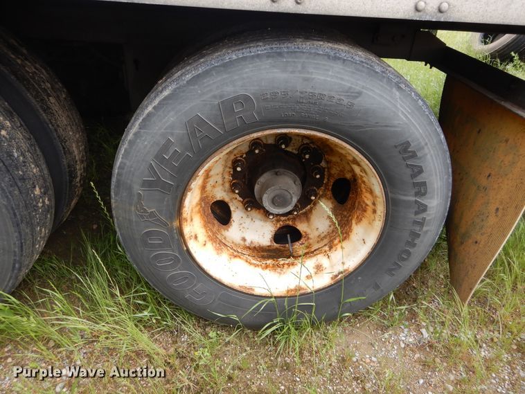 image for item HA9166 2006 Stoughton AVXW-535T-S-C-AR dry van trailer