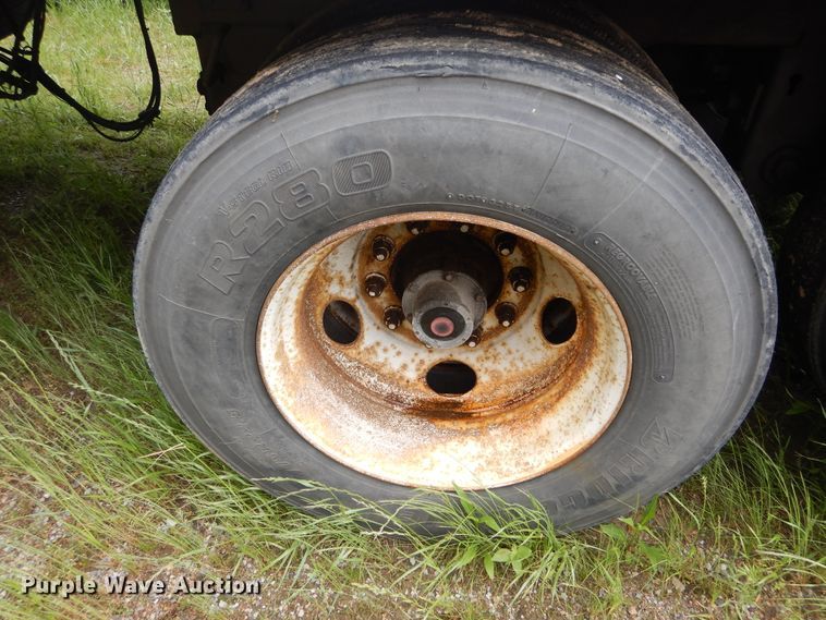 image for item HA9166 2006 Stoughton AVXW-535T-S-C-AR dry van trailer