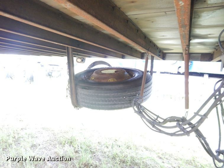 image for item HA9166 2006 Stoughton AVXW-535T-S-C-AR dry van trailer