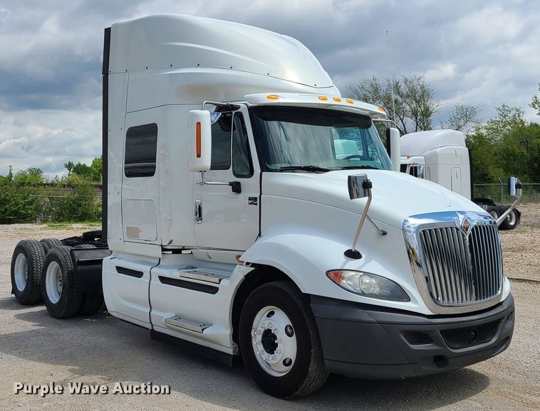 image for item K5849 2012 International ProStar  semi truck