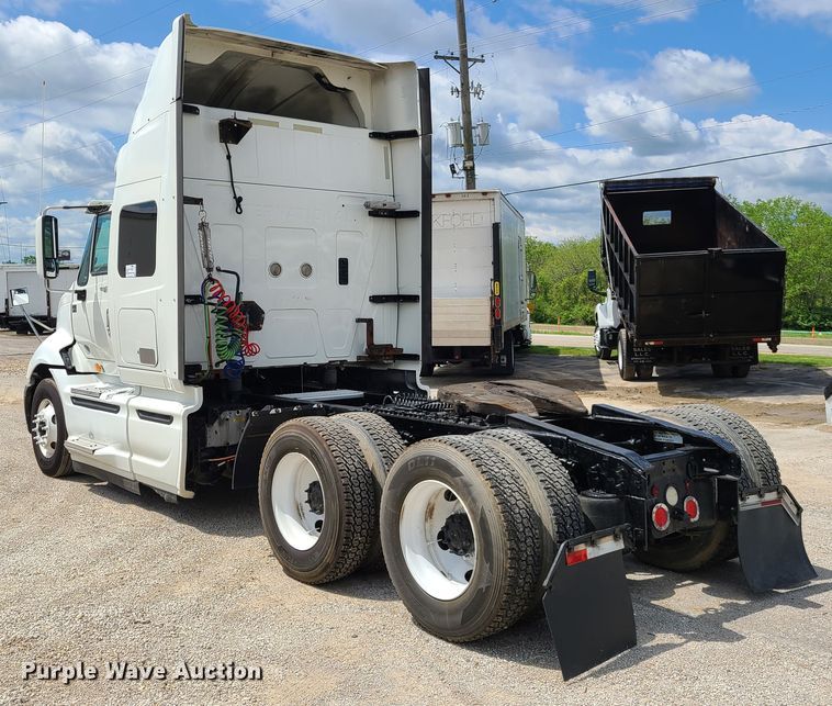image for item K5849 2012 International ProStar  semi truck