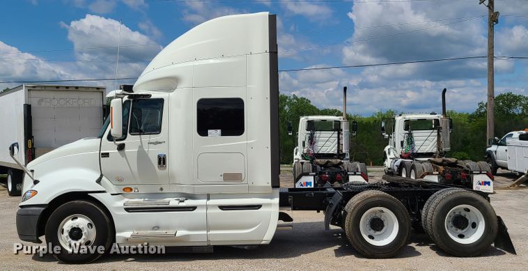 image for item K5849 2012 International ProStar  semi truck