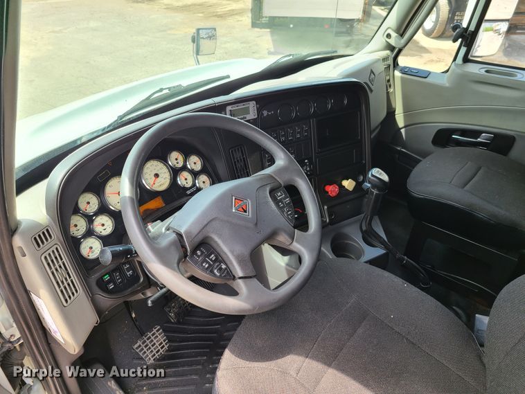 image for item K5849 2012 International ProStar  semi truck