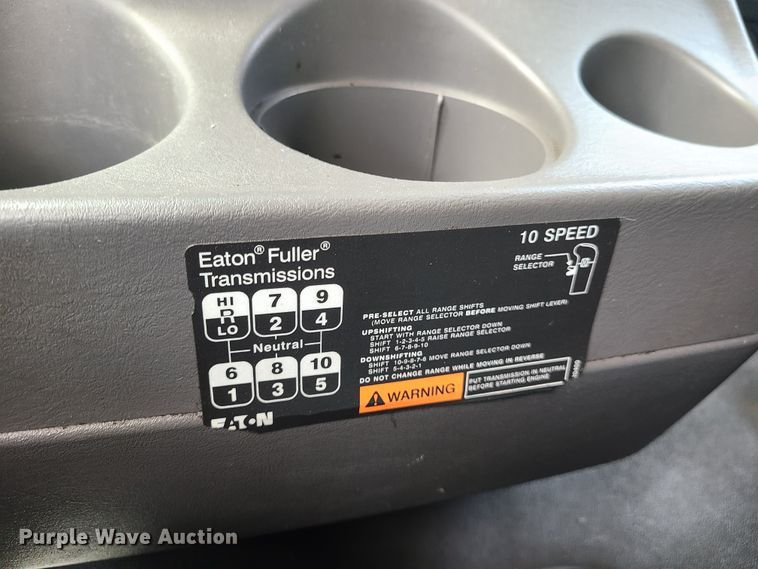 image for item K5849 2012 International ProStar  semi truck