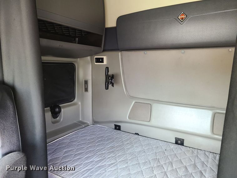 image for item K5849 2012 International ProStar  semi truck