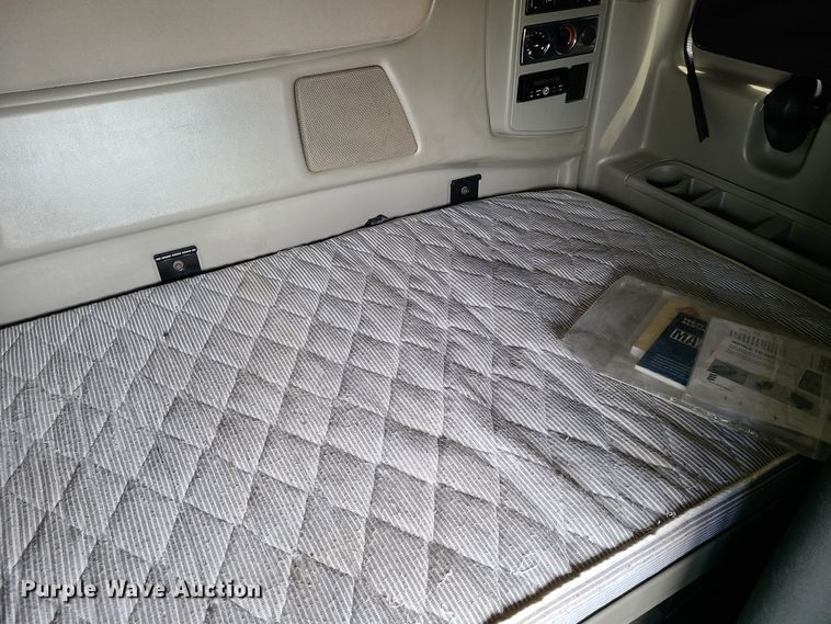 image for item K5849 2012 International ProStar  semi truck