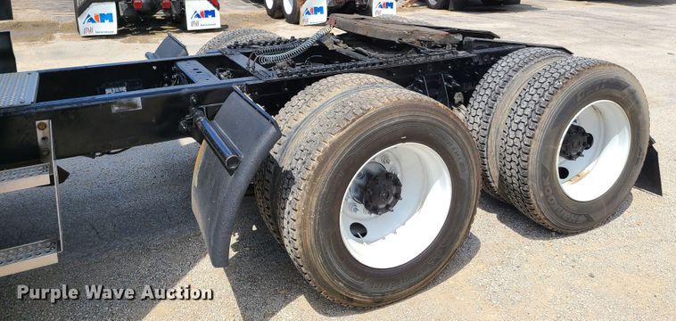 image for item K5849 2012 International ProStar  semi truck