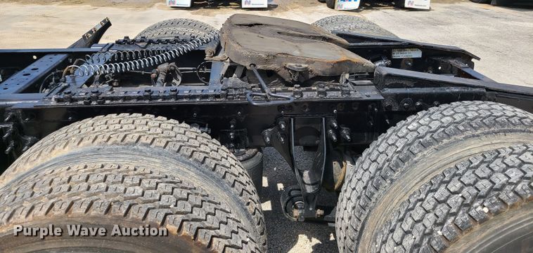 image for item K5849 2012 International ProStar  semi truck