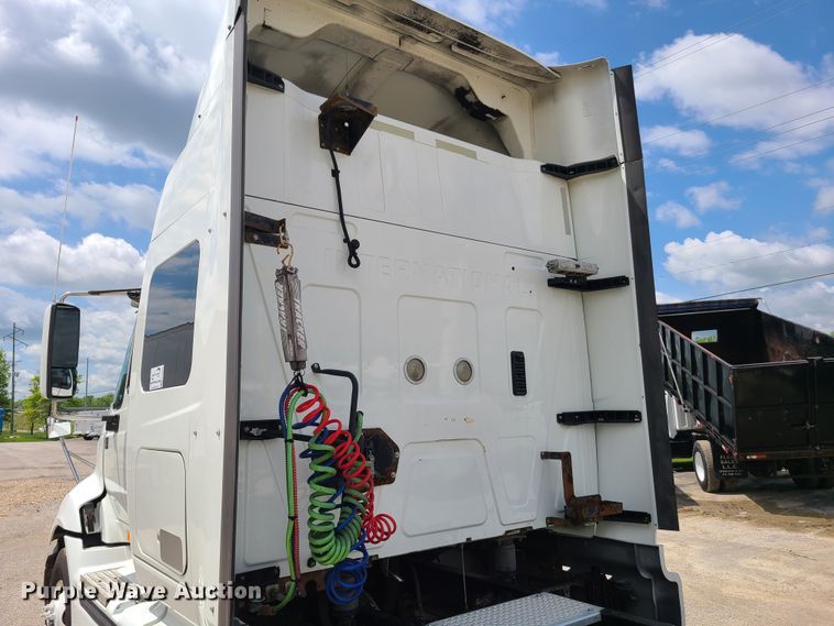 image for item K5849 2012 International ProStar  semi truck