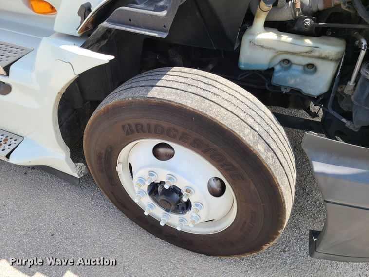 image for item K5849 2012 International ProStar  semi truck