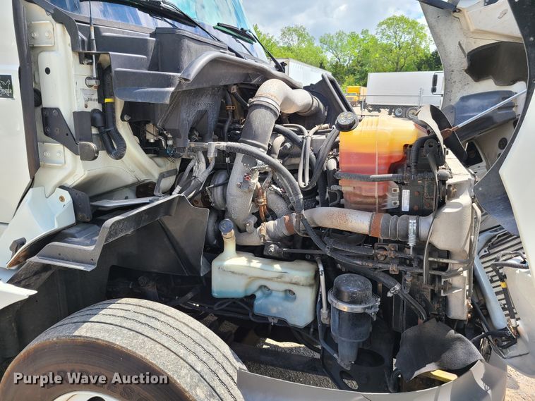 image for item K5849 2012 International ProStar  semi truck