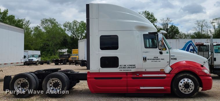 image for item K5852 2013 International ProStar  semi truck