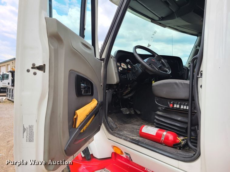 image for item K5852 2013 International ProStar  semi truck