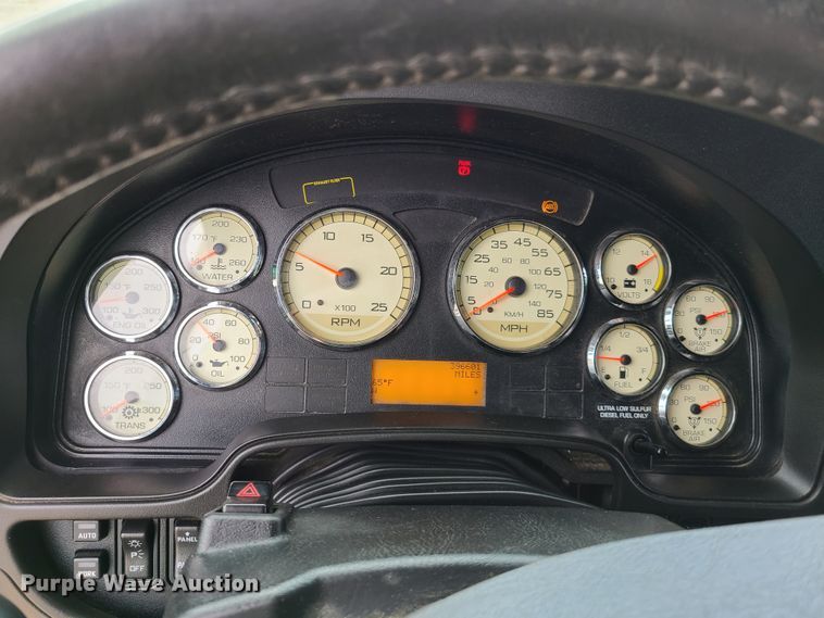 image for item K5852 2013 International ProStar  semi truck