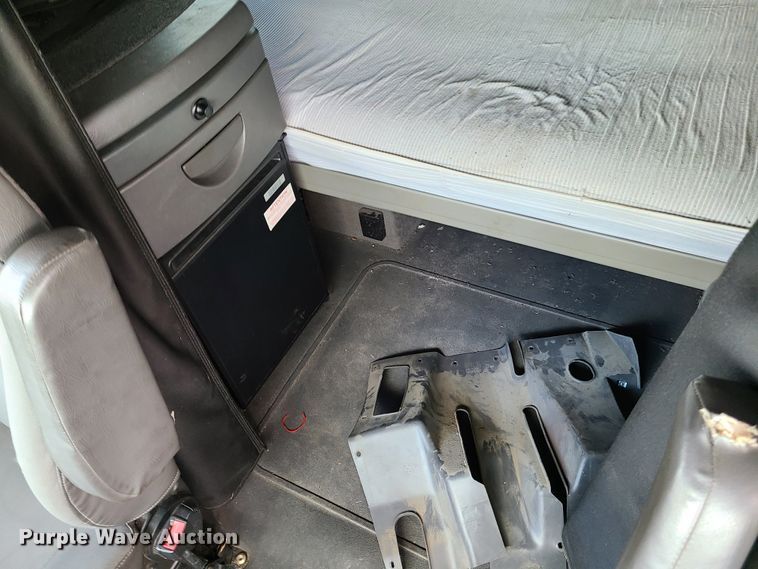 image for item K5852 2013 International ProStar  semi truck