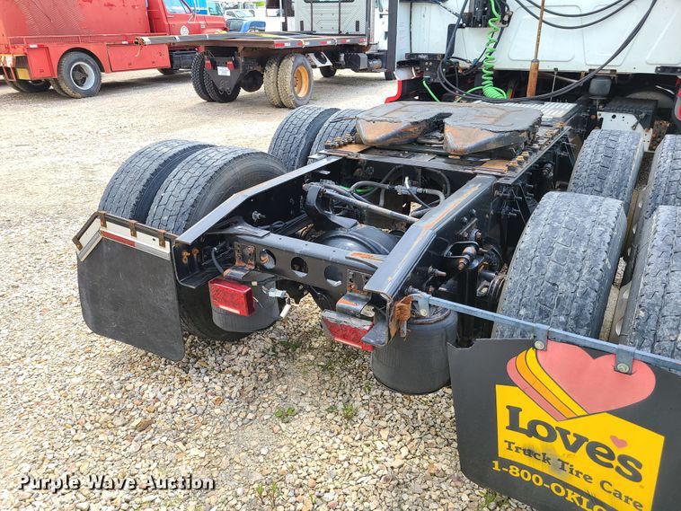 image for item K5852 2013 International ProStar  semi truck