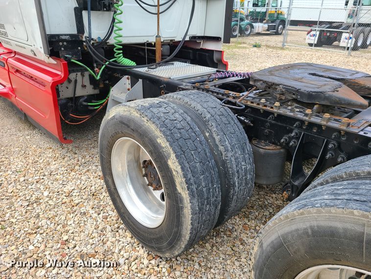 image for item K5852 2013 International ProStar  semi truck