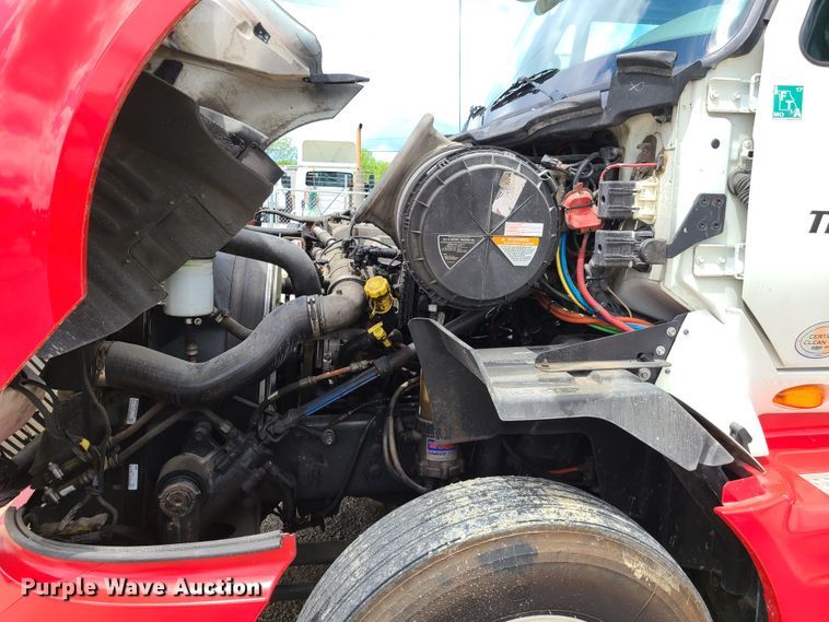 image for item K5852 2013 International ProStar  semi truck