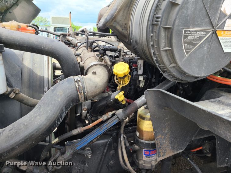 image for item K5852 2013 International ProStar  semi truck