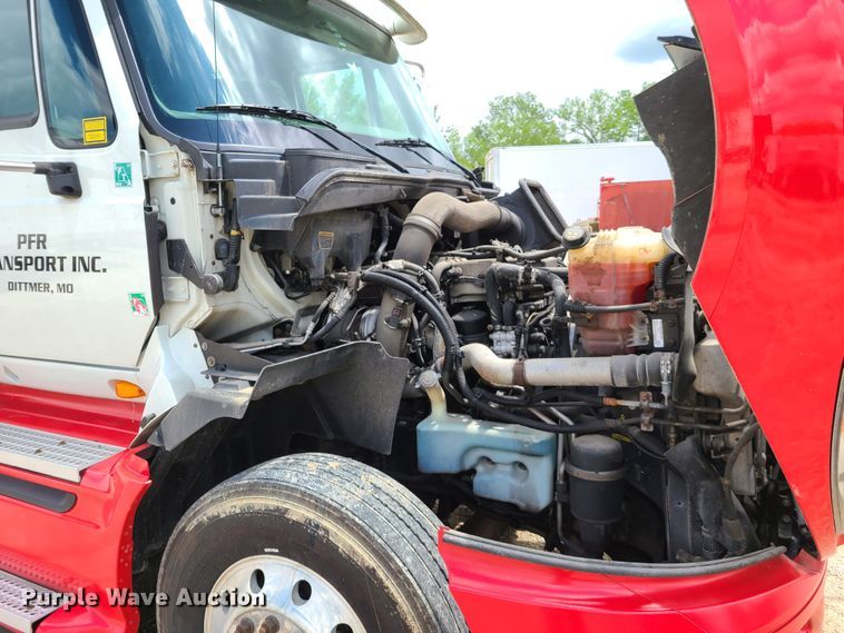 image for item K5852 2013 International ProStar  semi truck