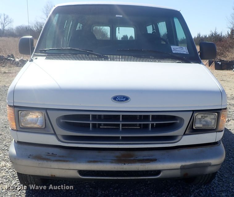 image for item DC3290 1997 Ford Club Wagon  van