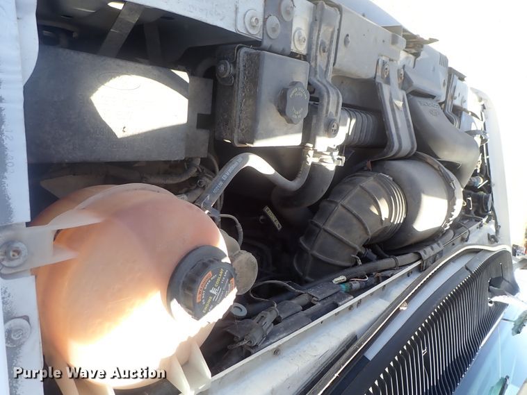 image for item DC3290 1997 Ford Club Wagon  van